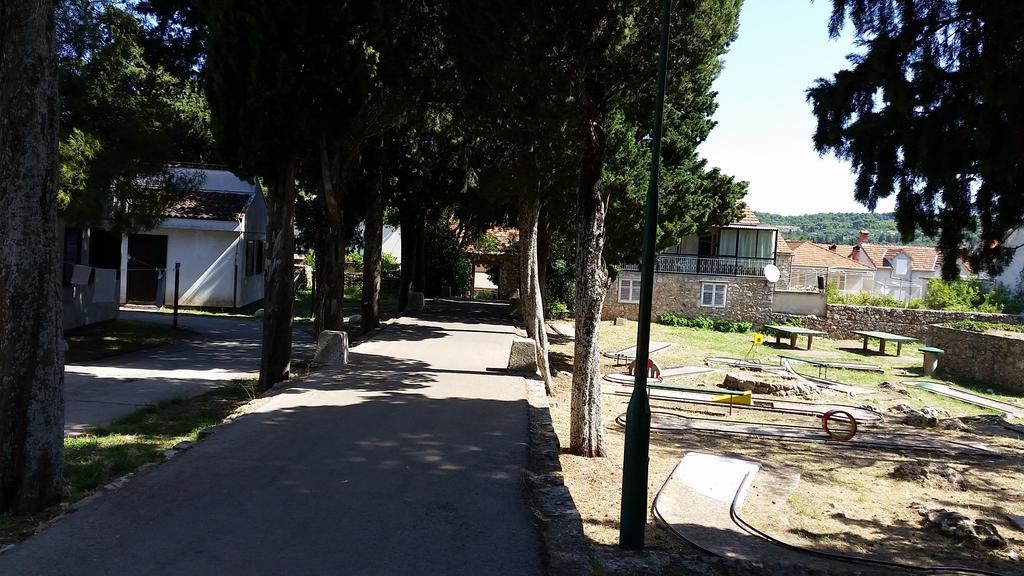 Bungalows Jurjevac Stari Grad  Zimmer foto